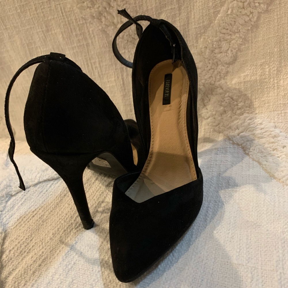 Black closed toe high heel single strap
